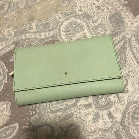 Kate Spade Wallet - Picture 2 of 6
